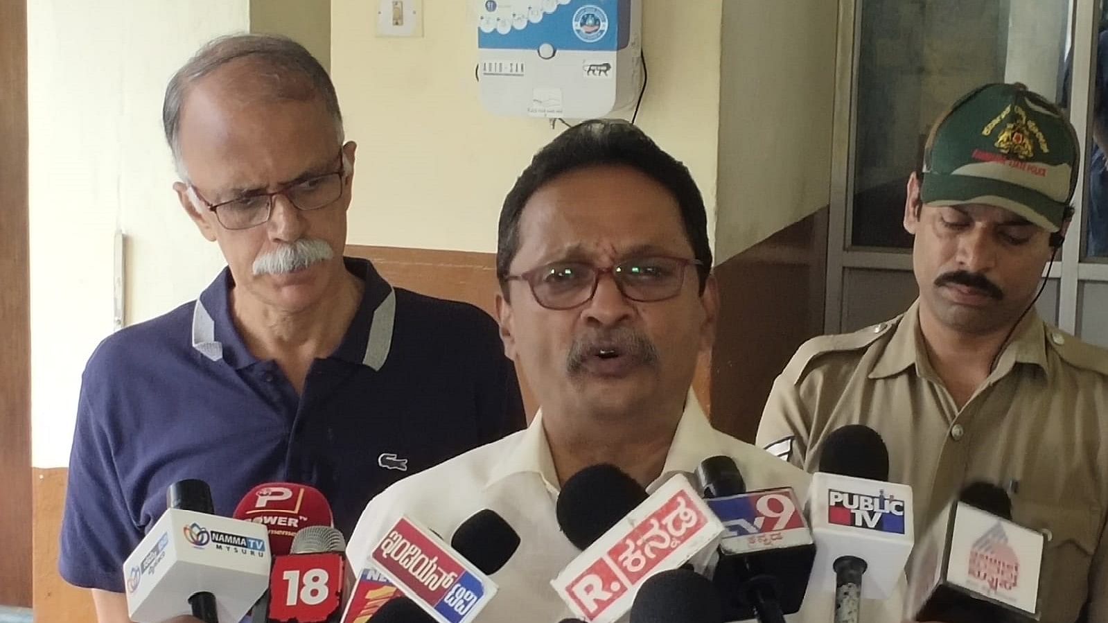 <div class="paragraphs"><p>Social activist and advocate T J Abraham speaks to media persons at MUDA office, in Mysuru, on Monday. </p></div>